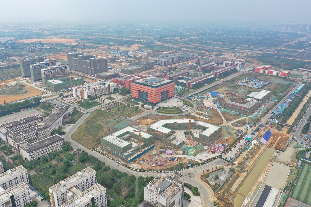 ��31�������ѧ���ļ��˶�����˴彨����Ŀ